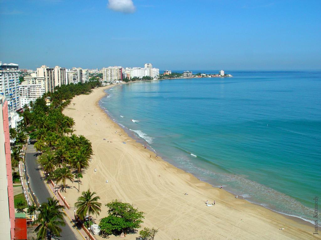 Beachfront Coral Beach Condo San Juan Exterior foto