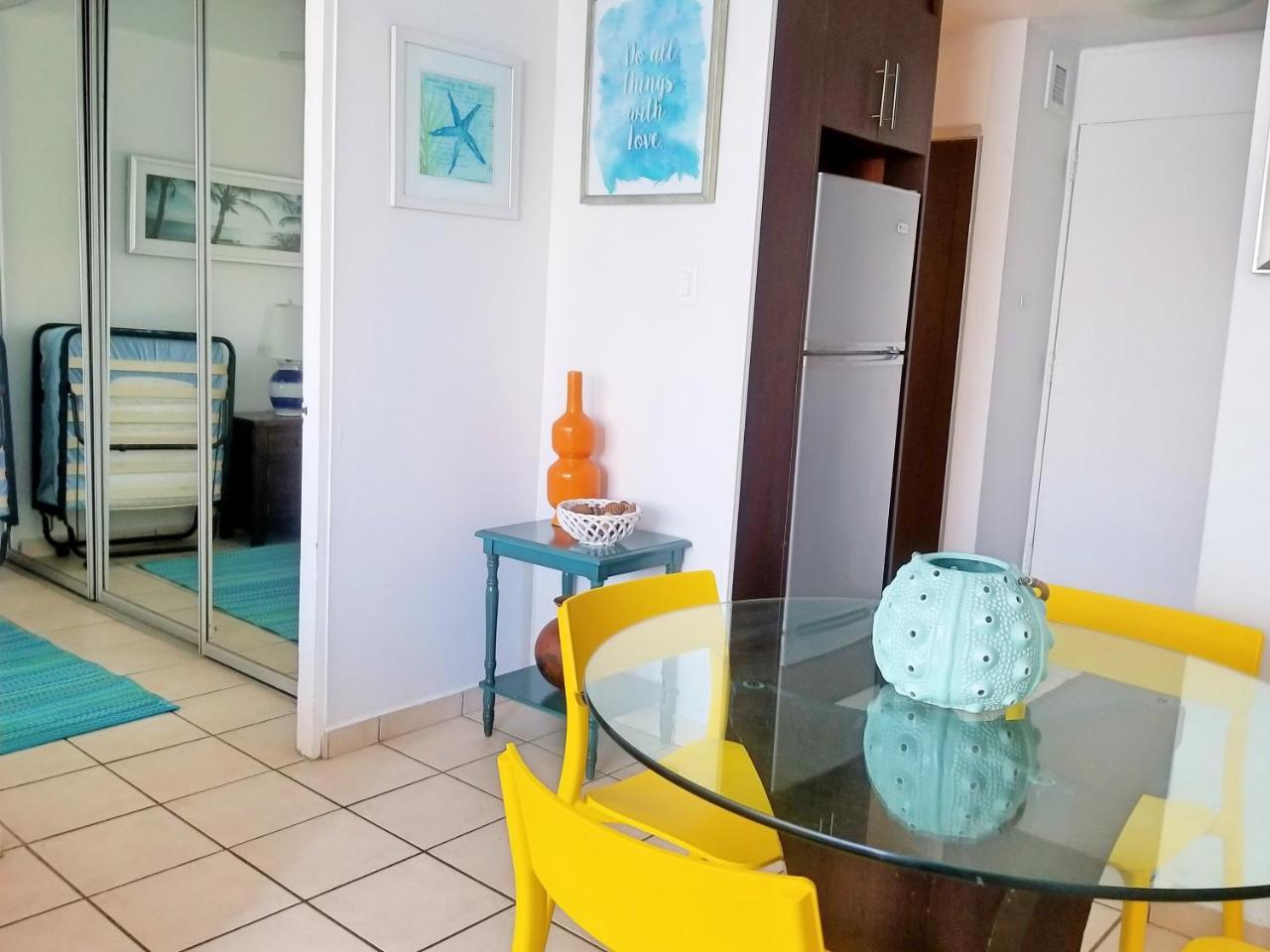 Beachfront Coral Beach Condo San Juan Exterior foto