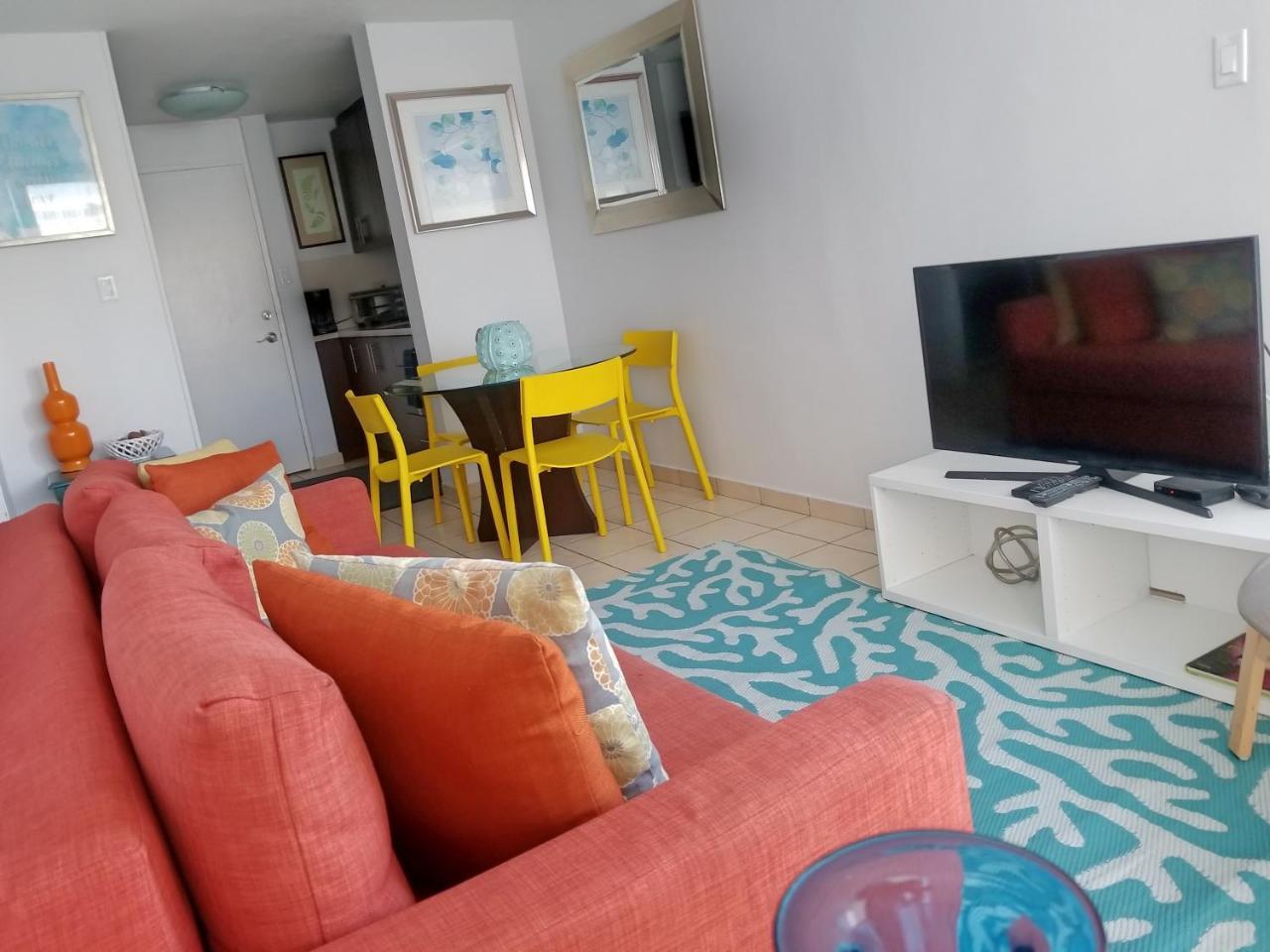 Beachfront Coral Beach Condo San Juan Exterior foto